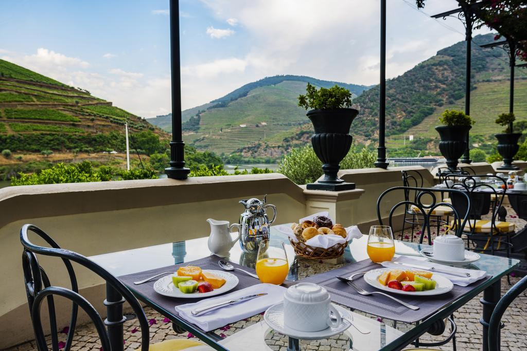 The Vintage House - Douro Otel Pinhão Dış mekan fotoğraf Breakfast at the Vintage Hotel & Spa