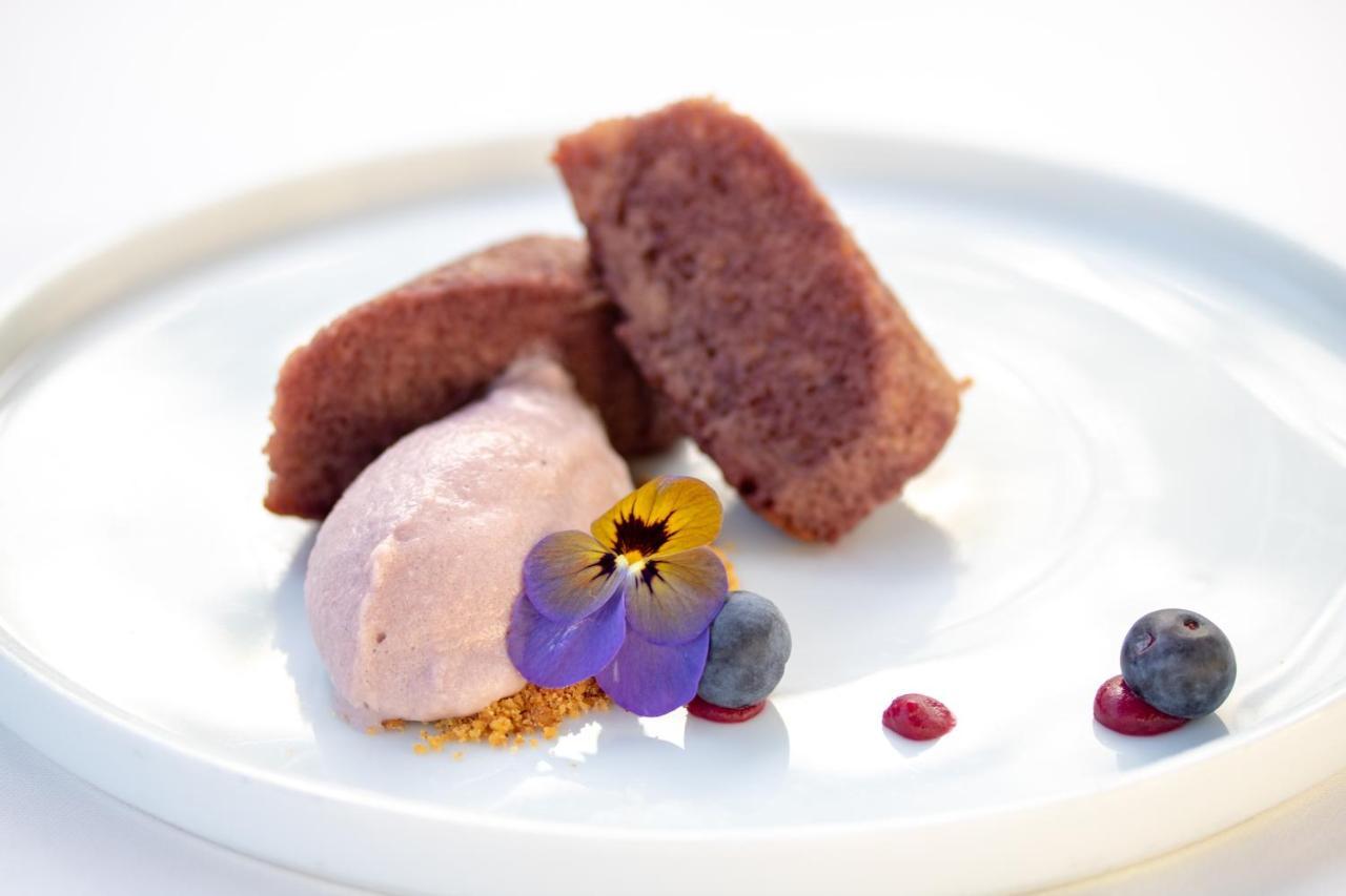 The Vintage House - Douro Otel Pinhão Dış mekan fotoğraf A dessert prepared by the Culinary Institute of New York at Westchester